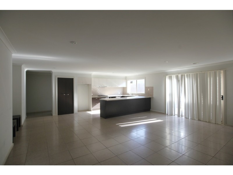 26 Neptune Drive, Point Cook VIC 3030
