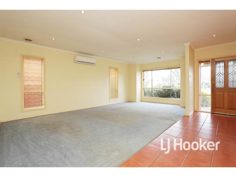 5 The Crescent, Point Cook VIC 3030