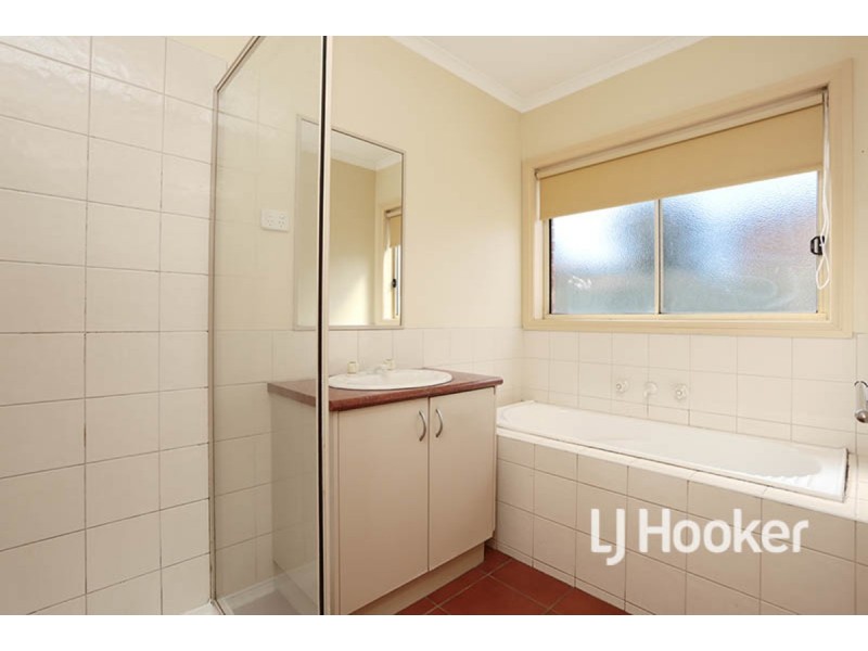 5 The Crescent, Point Cook VIC 3030