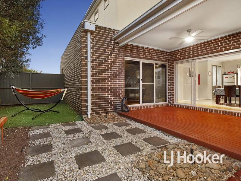 16 West Cornhill Way, Point Cook VIC 3030