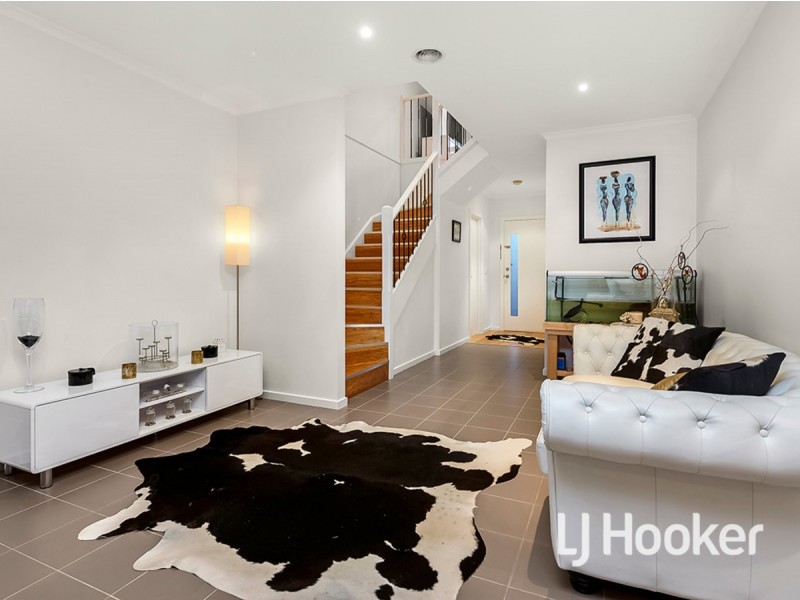 71 Swamphen Drive, Williams Landing VIC 3027