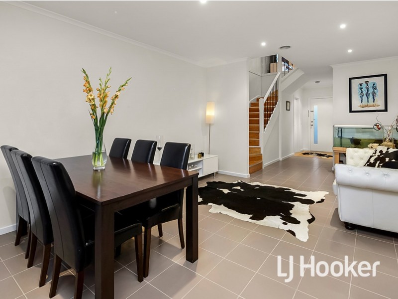 71 Swamphen Drive, Williams Landing VIC 3027