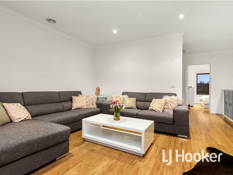 71 Swamphen Drive, Williams Landing VIC 3027