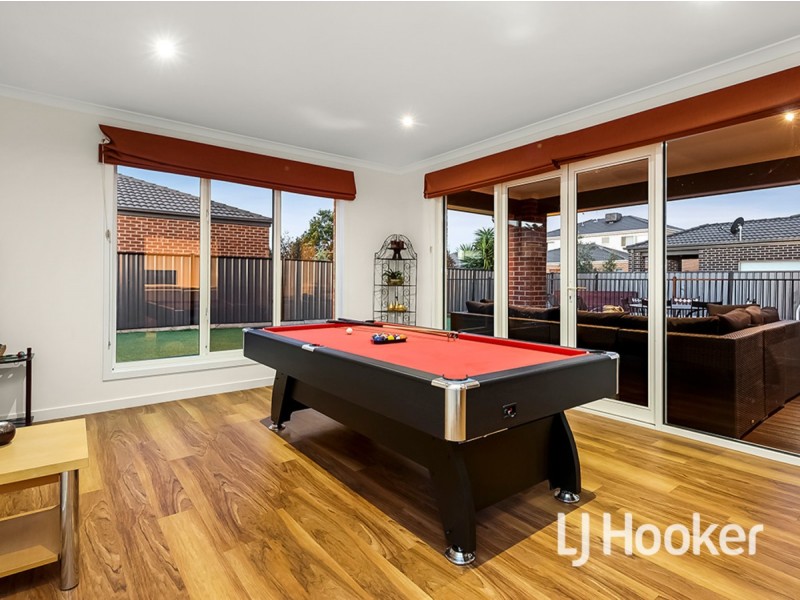 22 Fairbridge Road, Point Cook VIC 3030