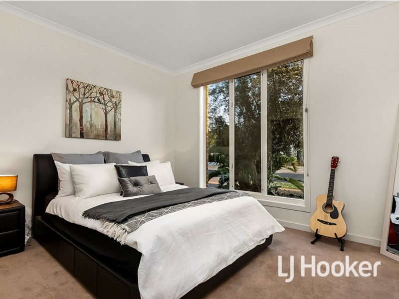 22 Fairbridge Road, Point Cook VIC 3030