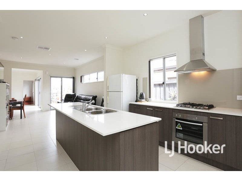 19 Banbury Street, Williams Landing VIC 3027