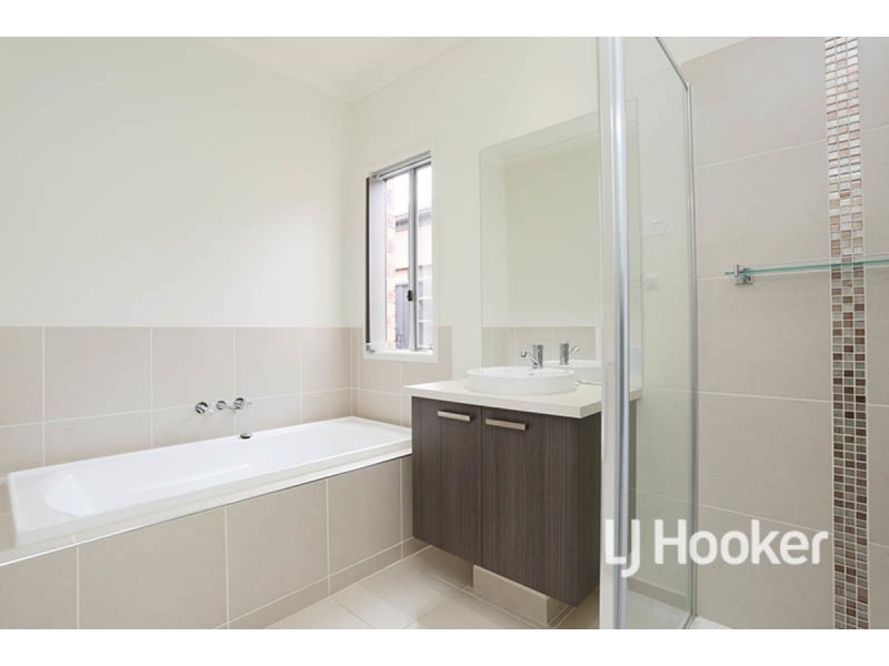 19 Banbury Street, Williams Landing VIC 3027