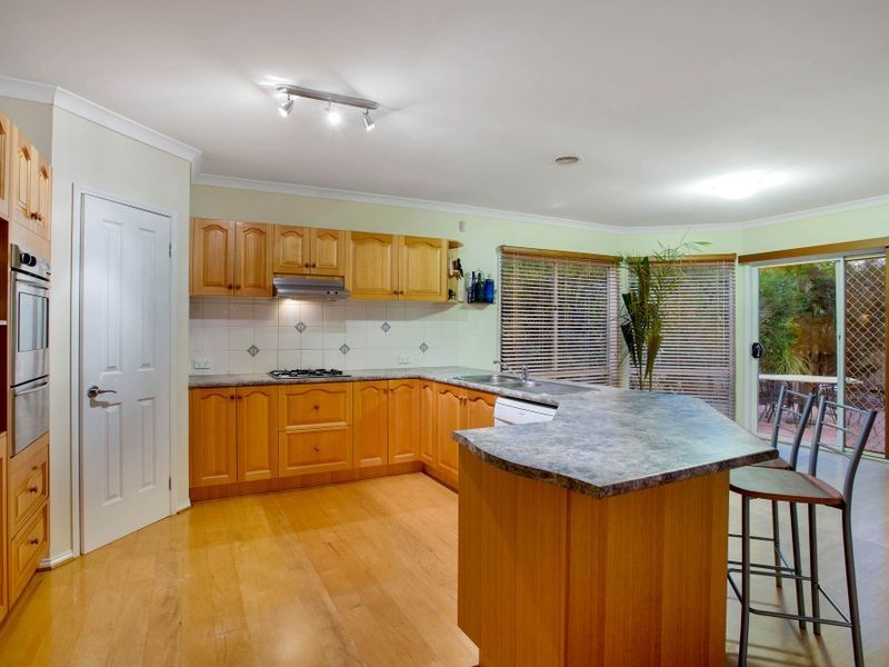 2 Kelso Way, Point Cook VIC 3030