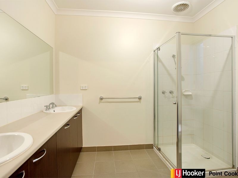 7 Spinifex Street, Point Cook VIC 3030