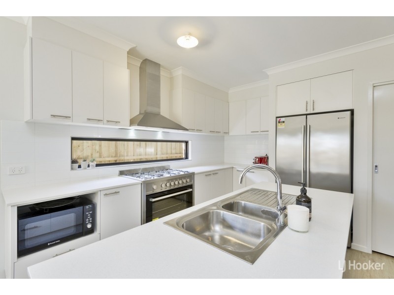 6 Leila Street, Werribee VIC 3030