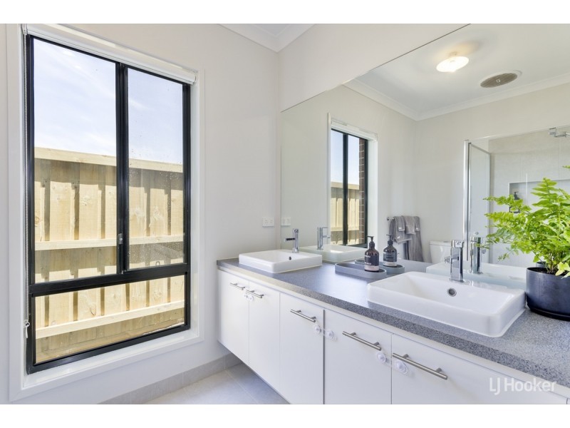 6 Leila Street, Werribee VIC 3030