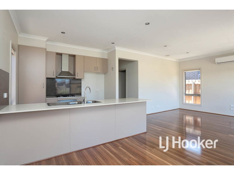 12 League Street, Werribee VIC 3030