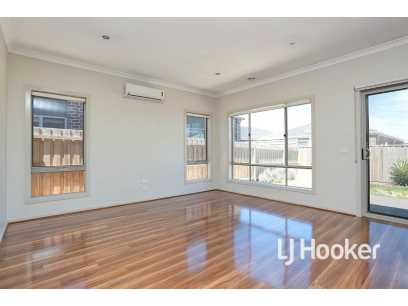 12 League Street, Werribee VIC 3030