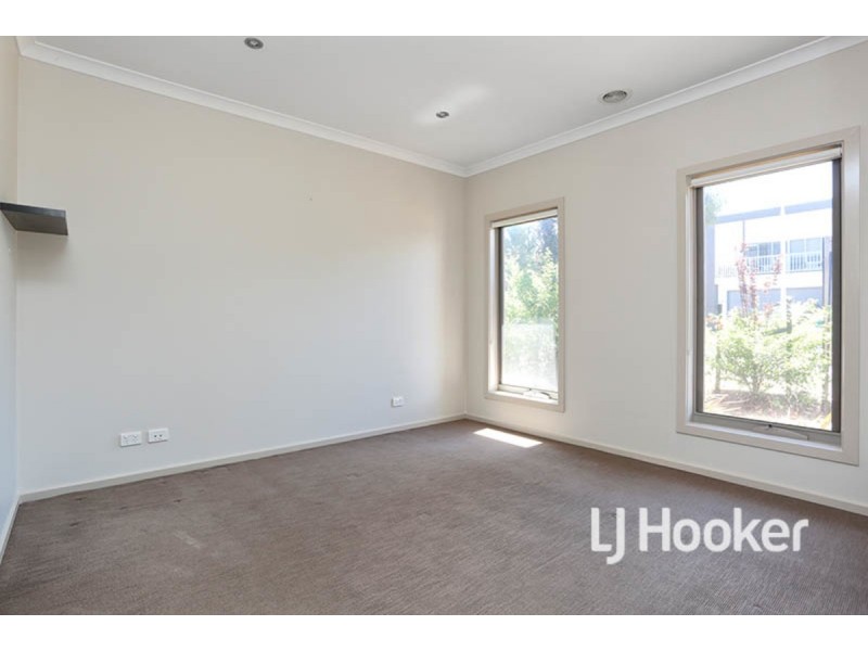 12 League Street, Werribee VIC 3030