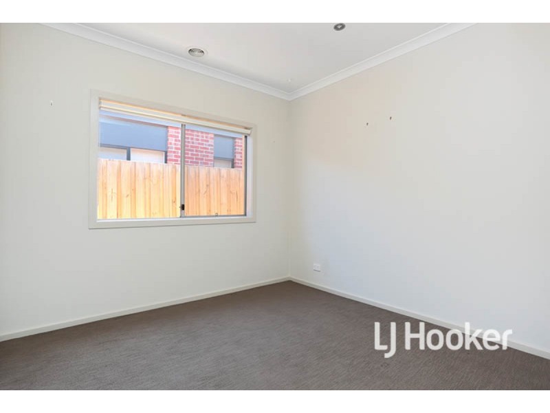 12 League Street, Werribee VIC 3030