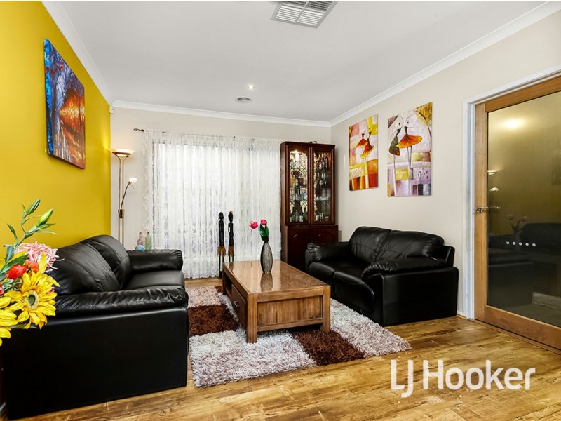 19 Surrey Grove, Point Cook VIC 3030