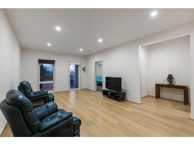 67 Central Park Avenue, Point Cook VIC 3030