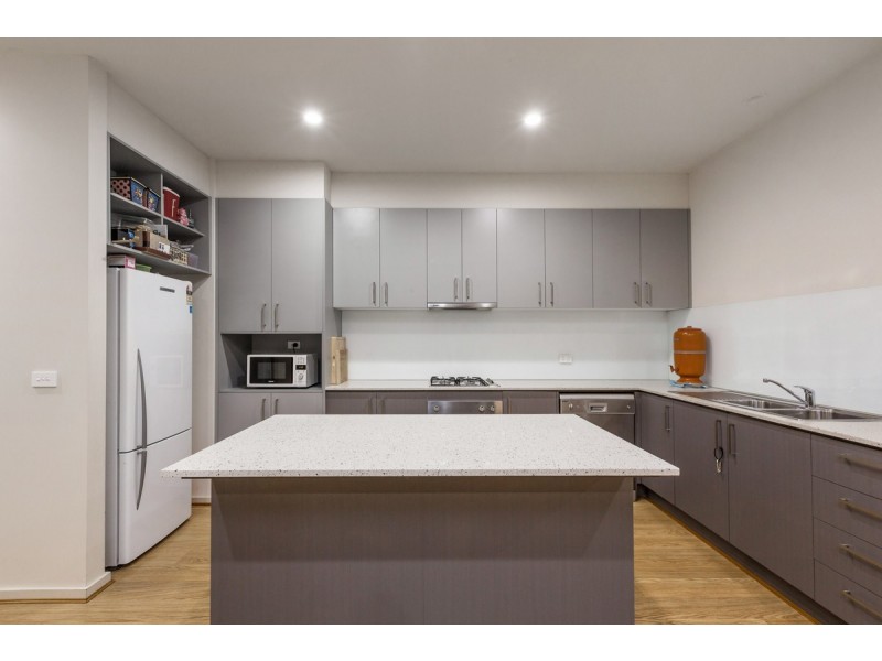 67 Central Park Avenue, Point Cook VIC 3030