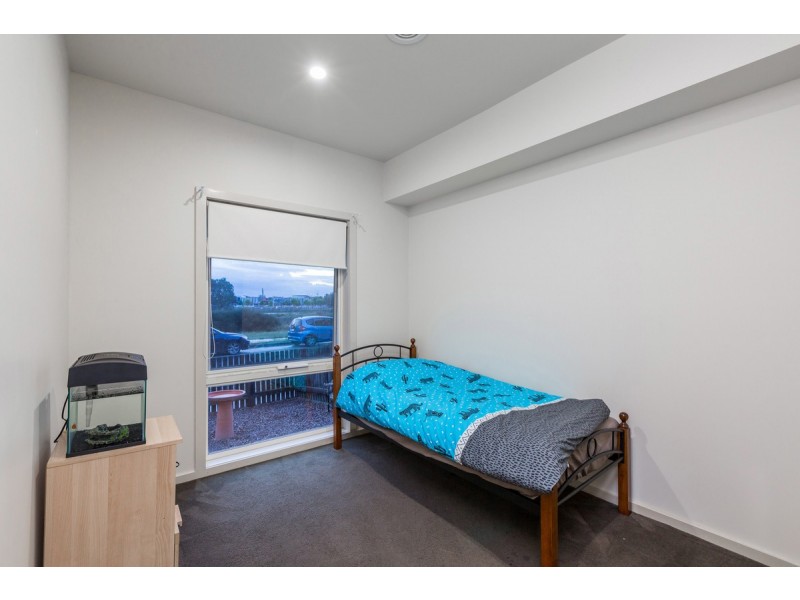 67 Central Park Avenue, Point Cook VIC 3030