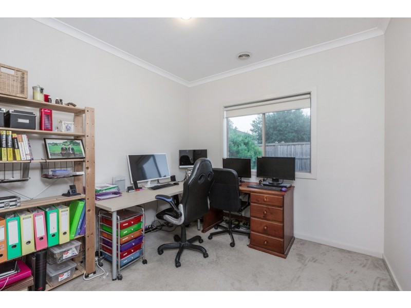 70 Fongeo Drive, Point Cook VIC 3030