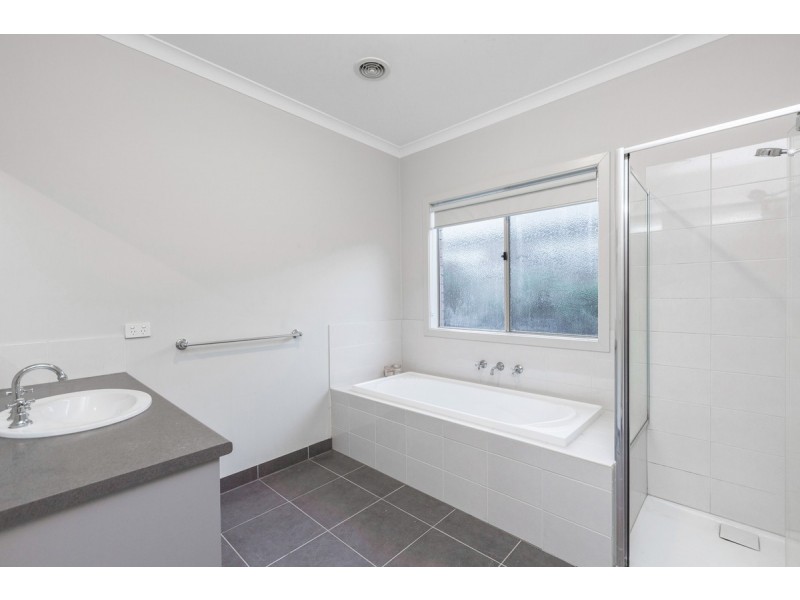 70 Fongeo Drive, Point Cook VIC 3030