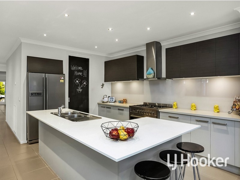 21 Citybay Drive, Point Cook VIC 3030