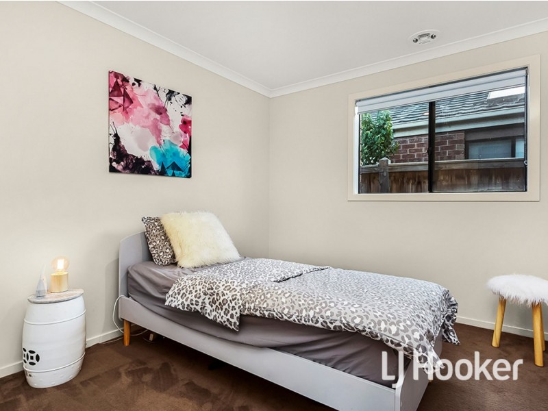 204 Saltwater Promenade, Point Cook VIC 3030