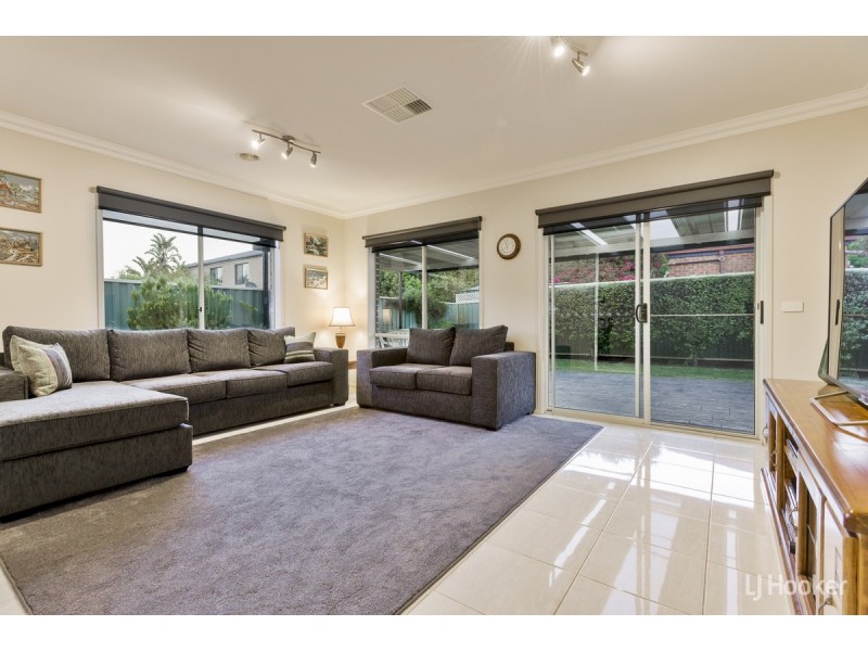 53 Sommersby Road, Point Cook VIC 3030