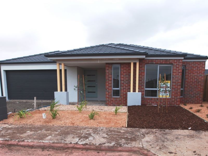 5 Warren Place, Truganina VIC 3029