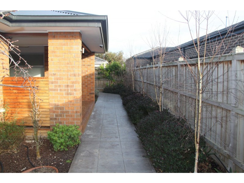 3 Tobago Avenue, Point Cook VIC 3030