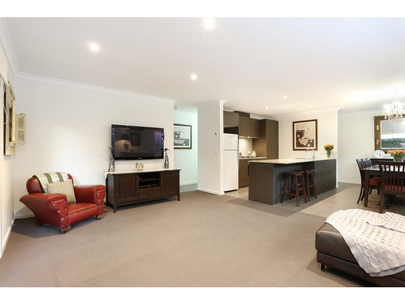 62 Tom Roberts Parade, Point Cook VIC 3030