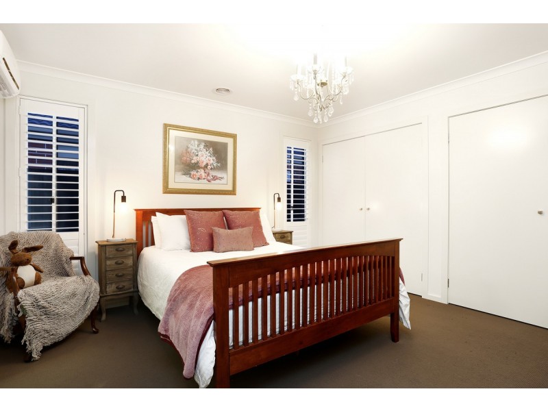 62 Tom Roberts Parade, Point Cook VIC 3030