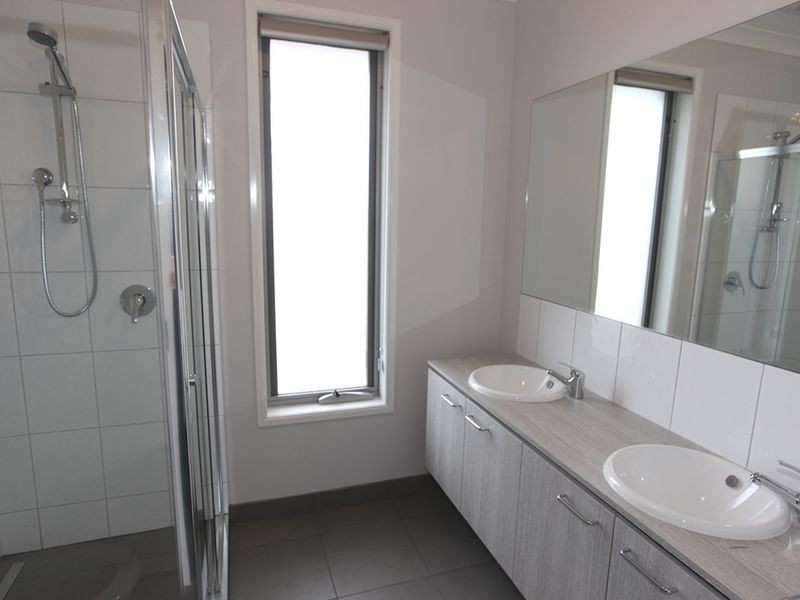 10 Solo Street, Point Cook VIC 3030