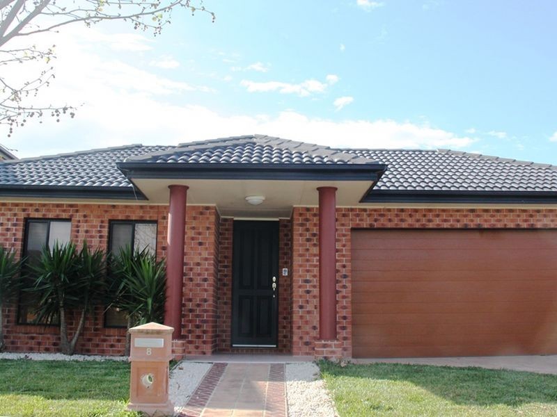 8 Fennel Drive, Point Cook VIC 3030
