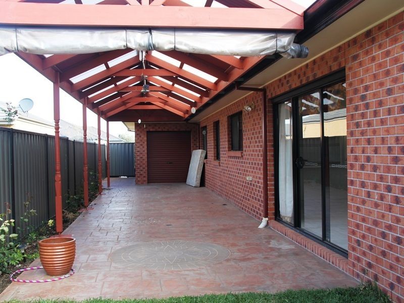 8 Fennel Drive, Point Cook VIC 3030