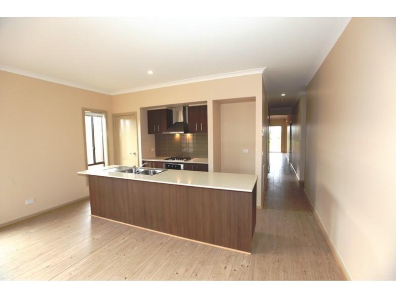 45 Millpond Drive, Point Cook VIC 3030