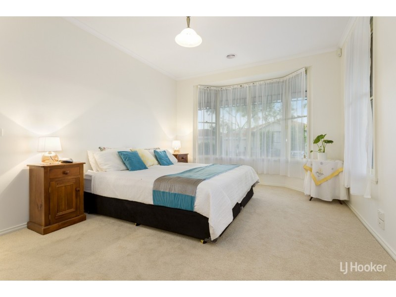 38 Truganina Avenue, Seabrook VIC 3028