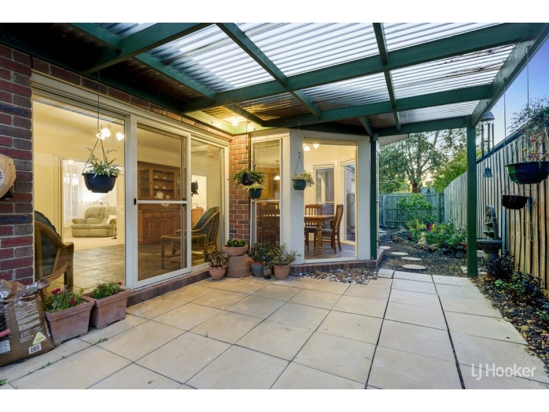 38 Truganina Avenue, Seabrook VIC 3028