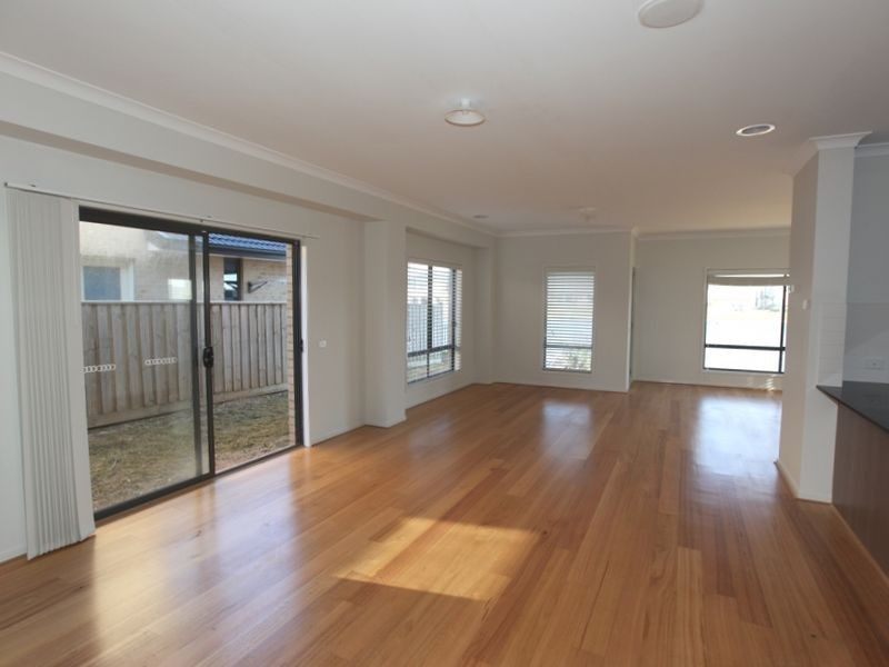 58 Sanctuary Lakes East Boulevard, Point Cook VIC 3030