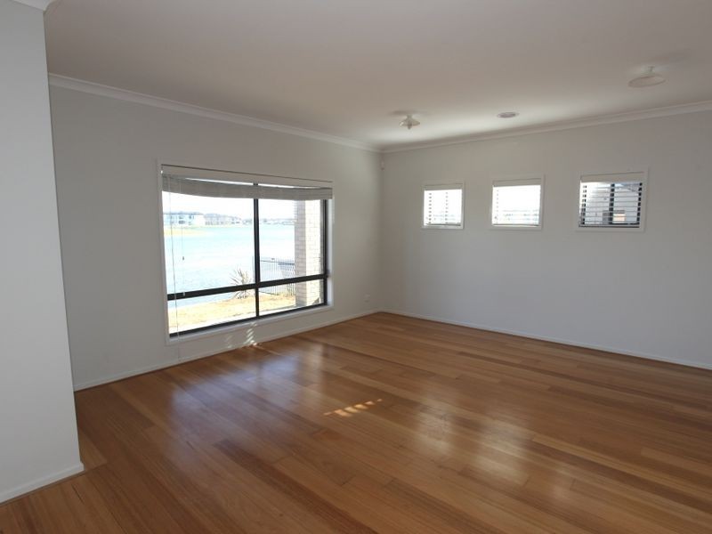 58 Sanctuary Lakes East Boulevard, Point Cook VIC 3030