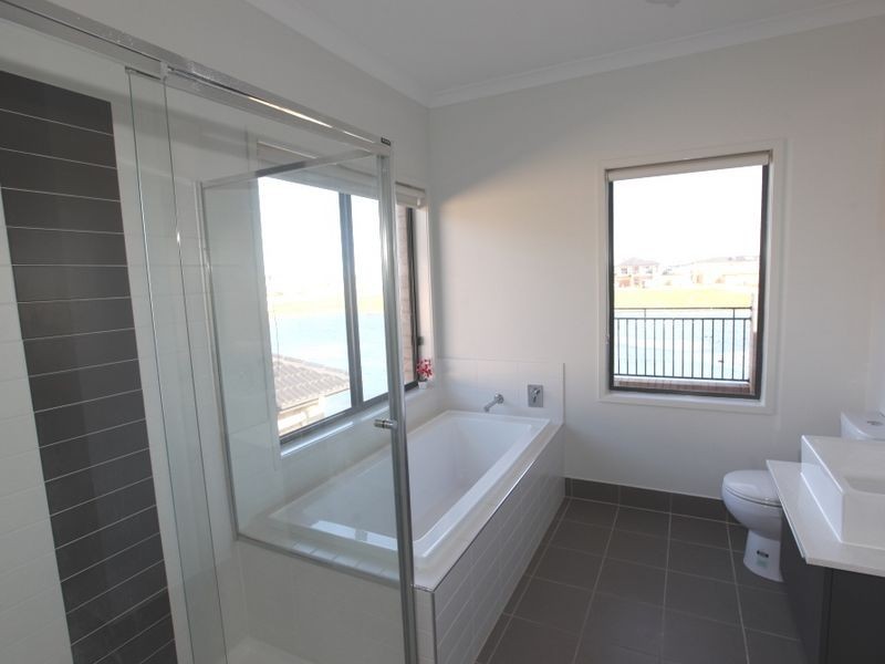 58 Sanctuary Lakes East Boulevard, Point Cook VIC 3030