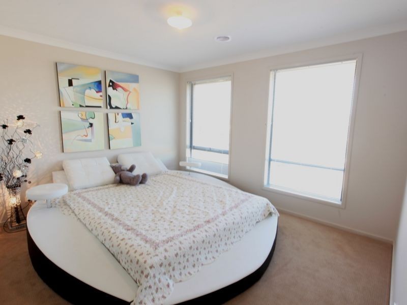 3 Spartan Way, Williams Landing VIC 3027