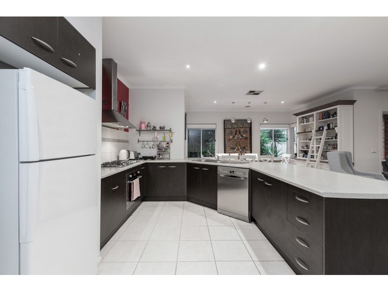 16 Baltimore Drive, Point Cook VIC 3030