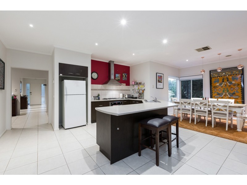 16 Baltimore Drive, Point Cook VIC 3030