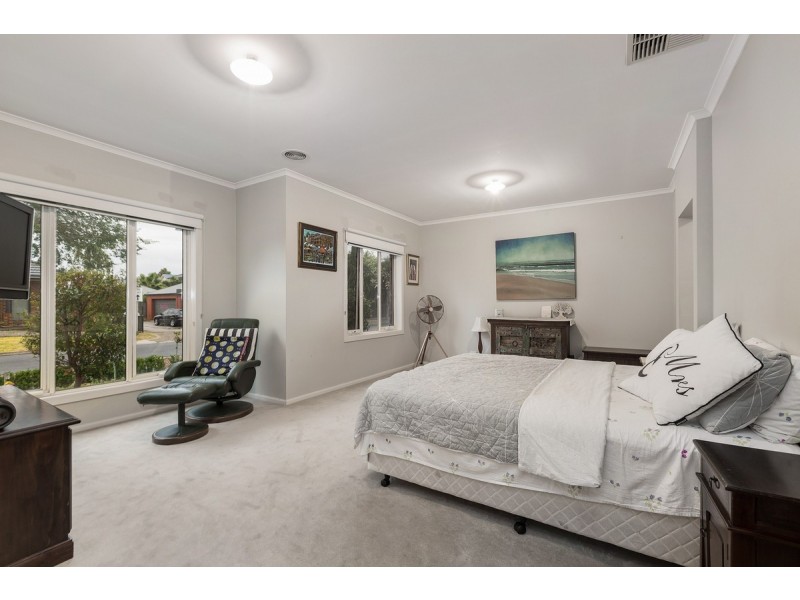 16 Baltimore Drive, Point Cook VIC 3030