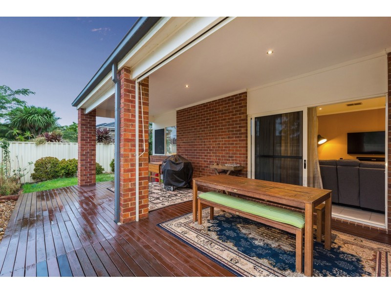 16 Baltimore Drive, Point Cook VIC 3030