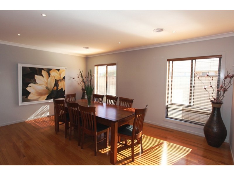 28 Tamar Avenue, Point Cook VIC 3030