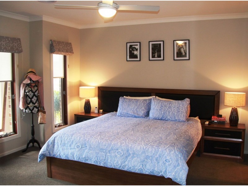 20 Haslewood Street, Point Cook VIC 3030