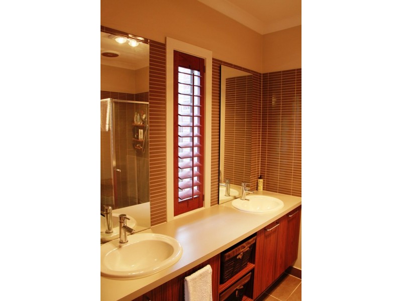 20 Haslewood Street, Point Cook VIC 3030