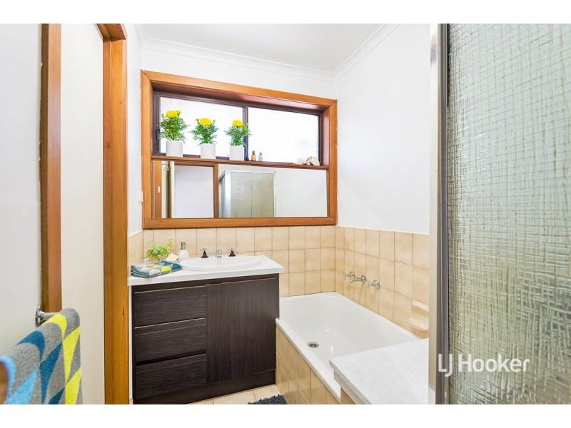 8 Catherine Road, Seabrook VIC 3028